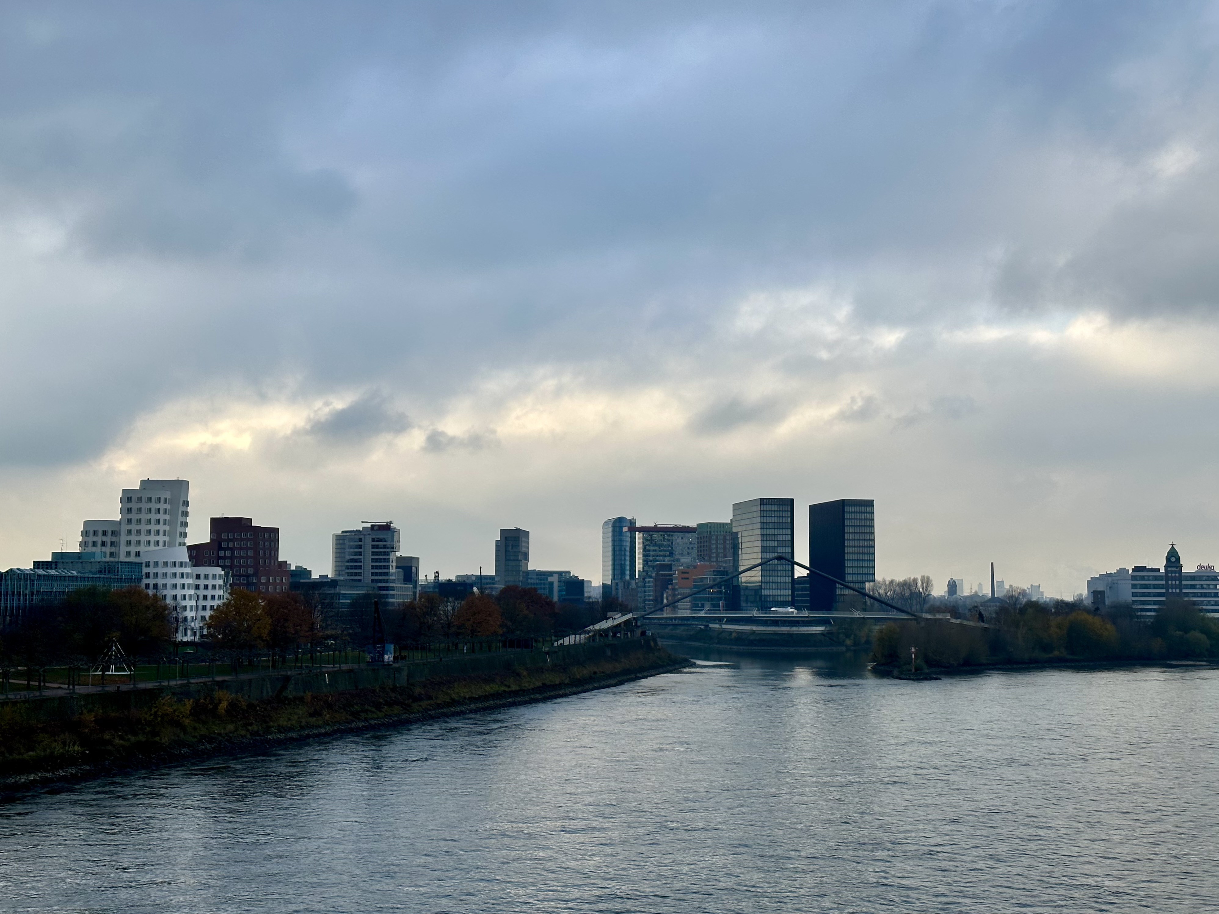 Blick Richtung Medienhafen